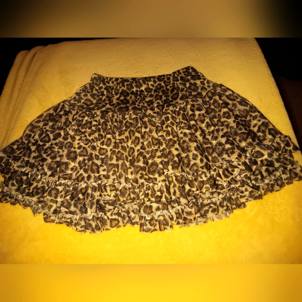 Girls size 4T, 1989 Place leopard print skirt